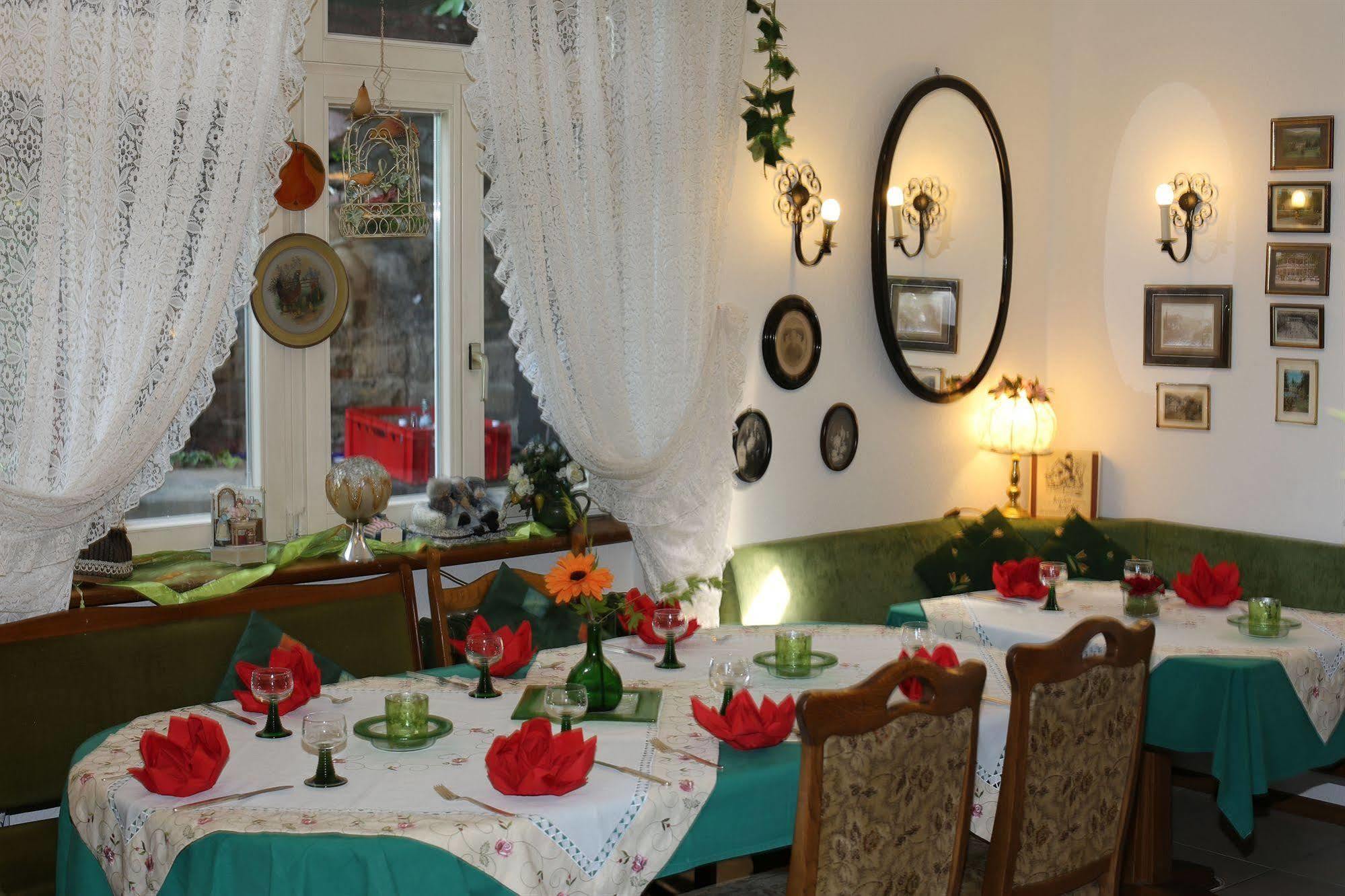 Hotel Yoga Jasmin Ehemals Hotel Eberhardt-Burghardt Badenweiler Ngoại thất bức ảnh
