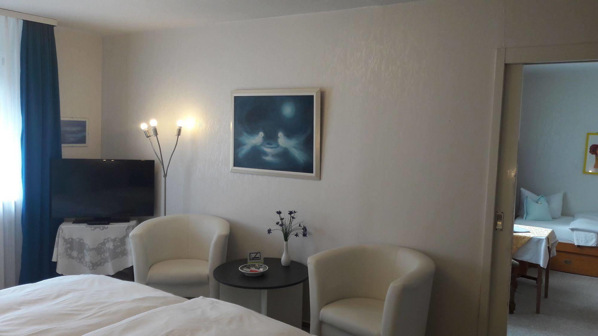 Hotel Yoga Jasmin Ehemals Hotel Eberhardt-Burghardt Badenweiler Ngoại thất bức ảnh