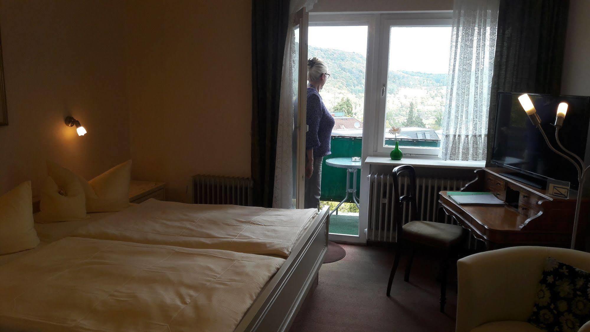 Hotel Yoga Jasmin Ehemals Hotel Eberhardt-Burghardt Badenweiler Ngoại thất bức ảnh